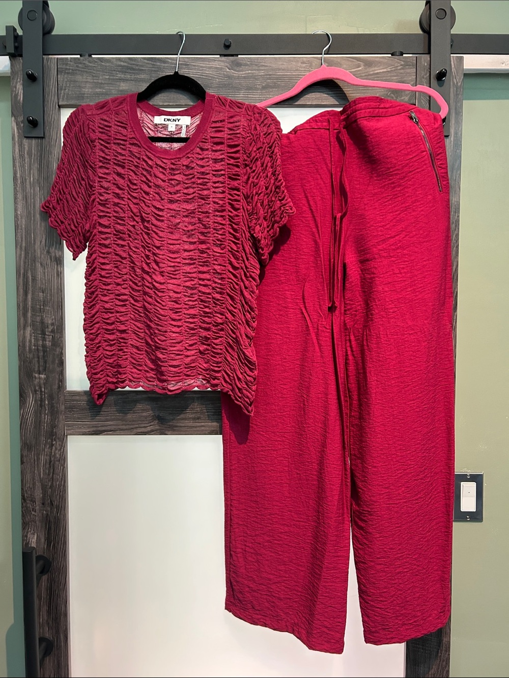 DKNY berry Textured Wide-Leg Pants & Short-Sleeve Top Set
